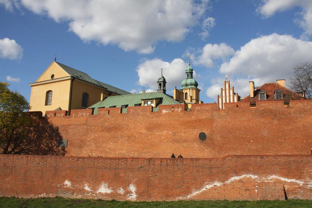 Zamkowy Apartment Old Town Варшава Экстерьер фото